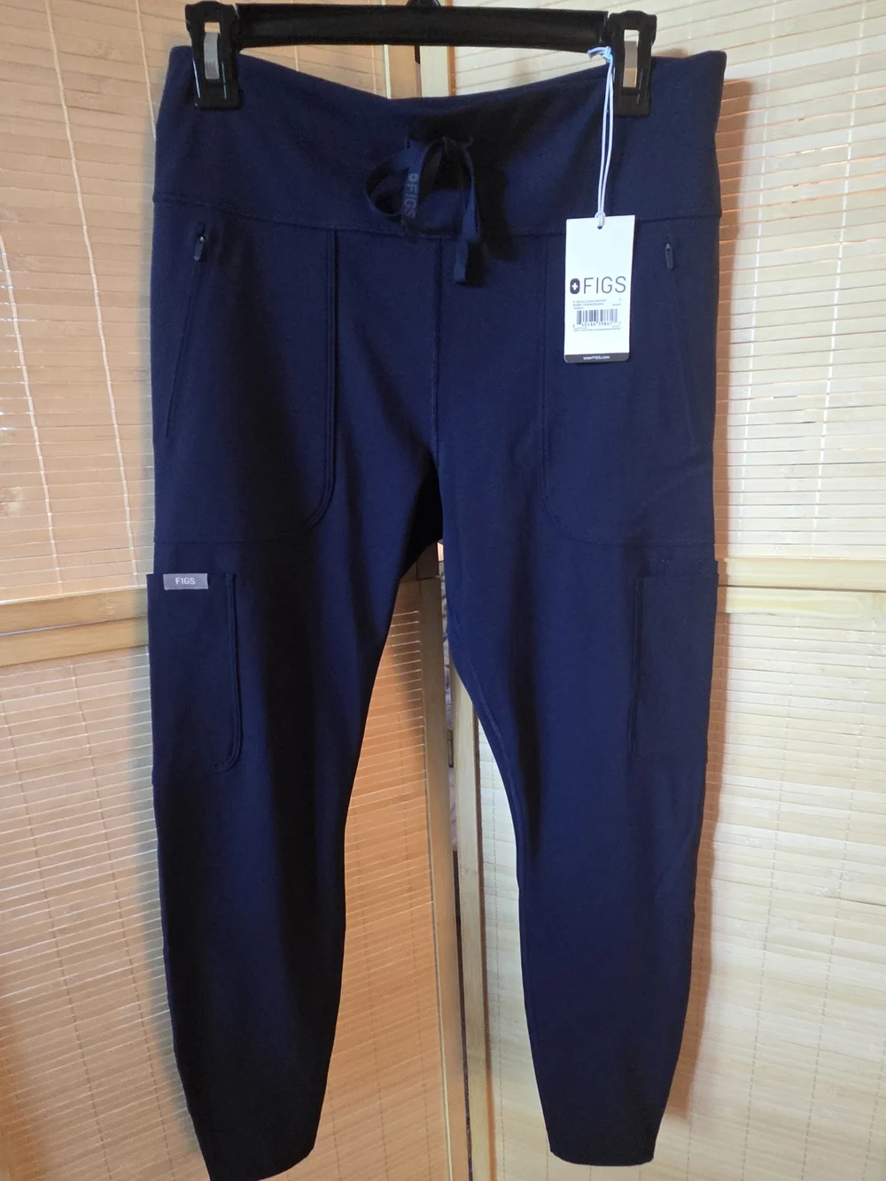 NEW WITH TAGS-Figs Ashland High-Rise ScrubLegging™ — Navy